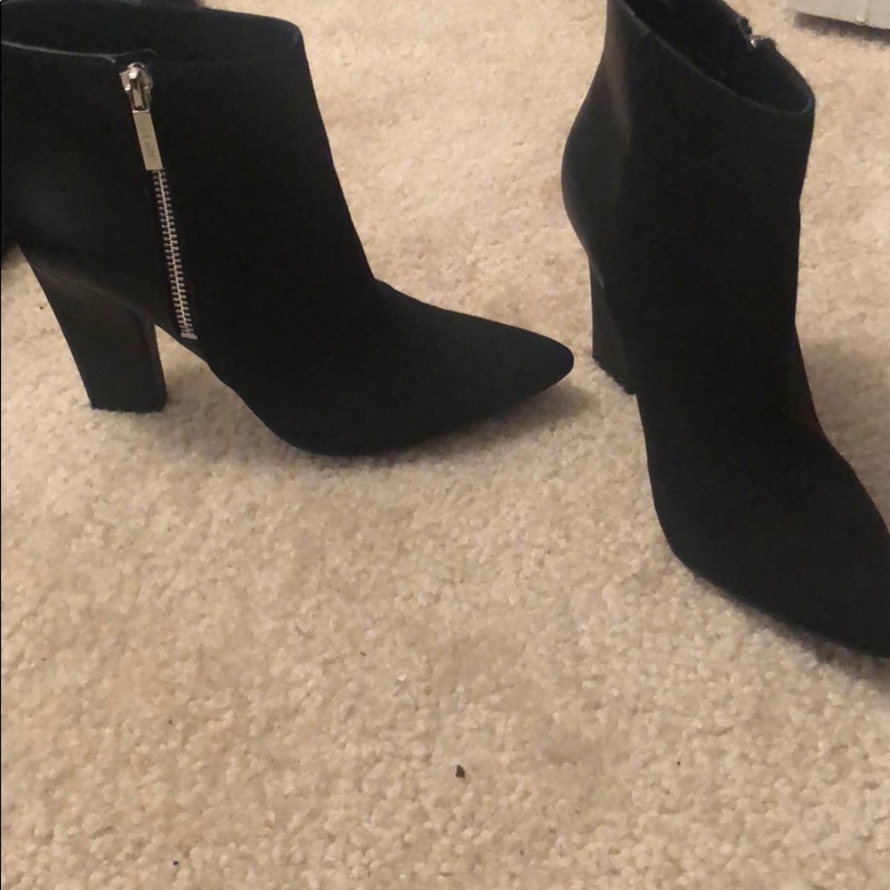 Black Nine West booties